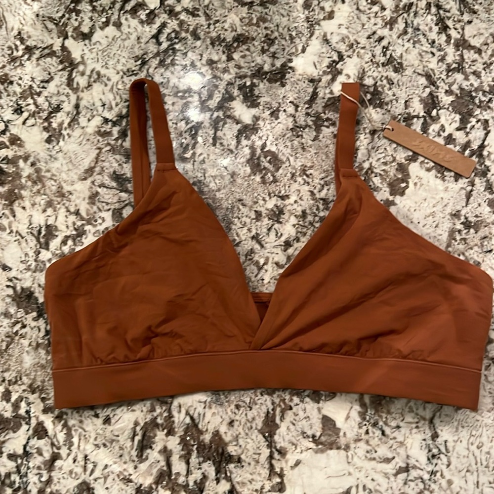 Skims fits everybody triangle bralette